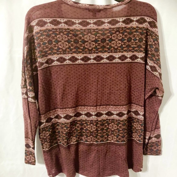 Lily White Women's Loose Fitting Burgundy Patterned Top - Picture 3 of 10